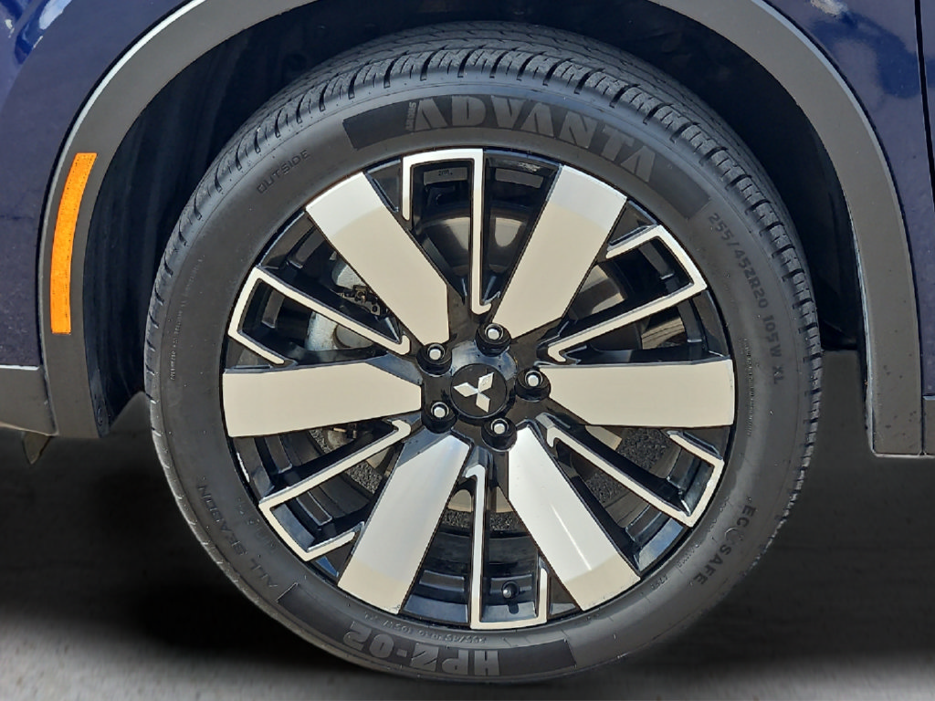 Used 2025 Mitsubishi Outlander SE AWD/4WD image 10
