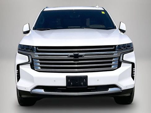 Used 2023 Chevrolet Tahoe High Country RWD image 3