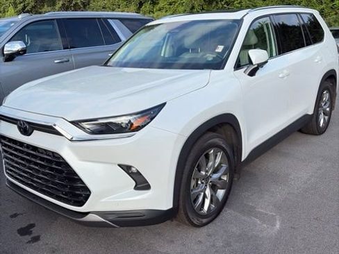 Used 2025 Toyota Grand Highlander AWD Hybrid image 1