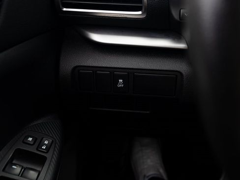 Used 2019 Mitsubishi Eclipse Cross ES image 13