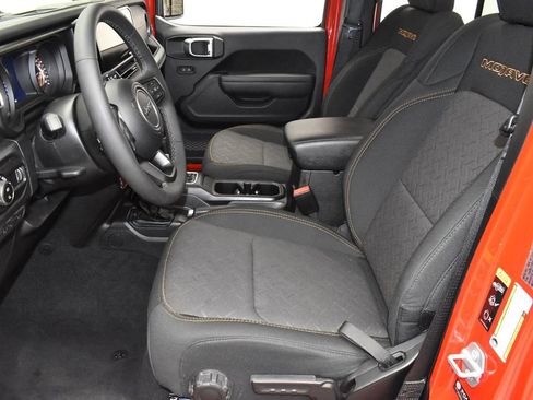 Used 2026 Jeep Gladiator Mojave AWD/4WD image 11