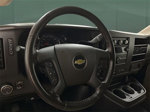 Used 2021 Chevrolet Express 3500 w/ Driver Convenience Package image 14