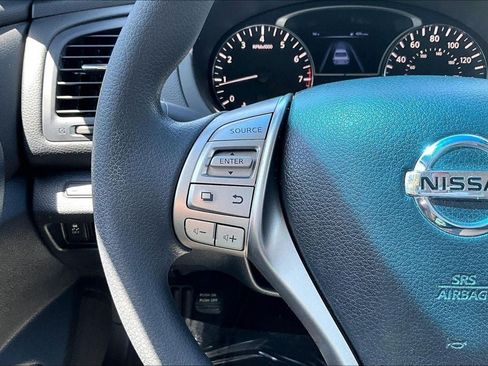 Used 2015 Nissan Altima 2.5 S w/ Power Driver Seat Package FWD image 21