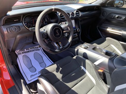 Used 2021 Ford Mustang Shelby GT500 w/ Technology Package image 32