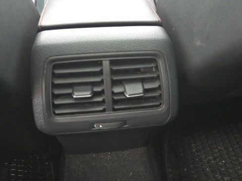 Used 2015 Volkswagen GTI SE image 21