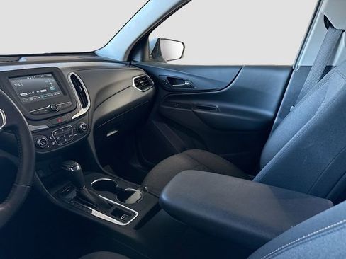 Used 2018 Chevrolet Equinox LT image 23