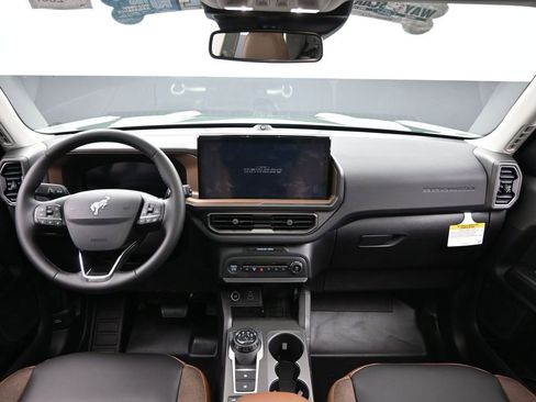 New 2025 Ford Bronco Sport Outer Banks w/ Sasquatch Outer Banks Package image 35