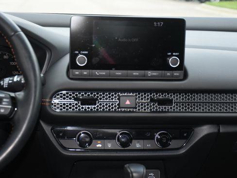 Used 2025 Honda HR-V Sport image 16