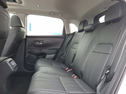 Certified 2025 Honda HR-V EX-L image 10