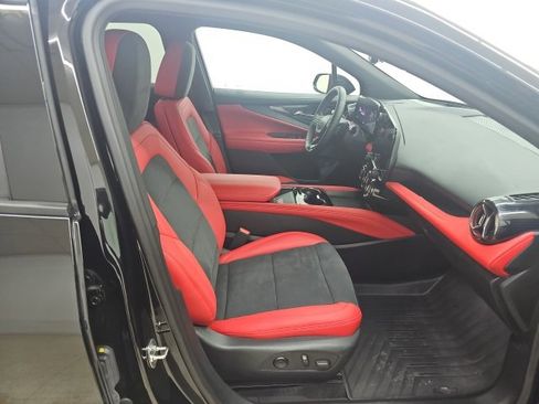 Used 2024 Chevrolet Blazer EV RS image 21