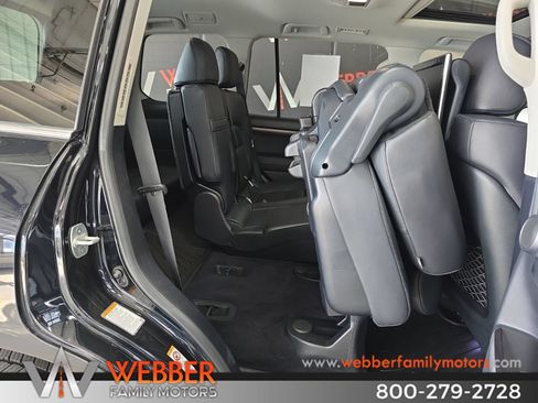 Used 2016 Toyota Land Cruiser w/ Four Season Floor Mat Package AWD/4WD image 11