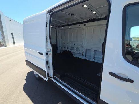 New 2026 Ford Transit 250 148 Medium Roof Extended AWD image 28