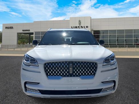 Certified 2024 Lincoln Aviator Black Label image 8