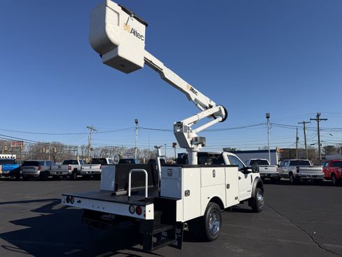 Used 2017 Ford F550 2WD Regular Cab Super Duty w/ Snow Plow Prep Package image 3