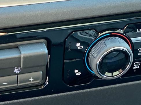 New 2026 Chevrolet Silverado 1500 LT image 20