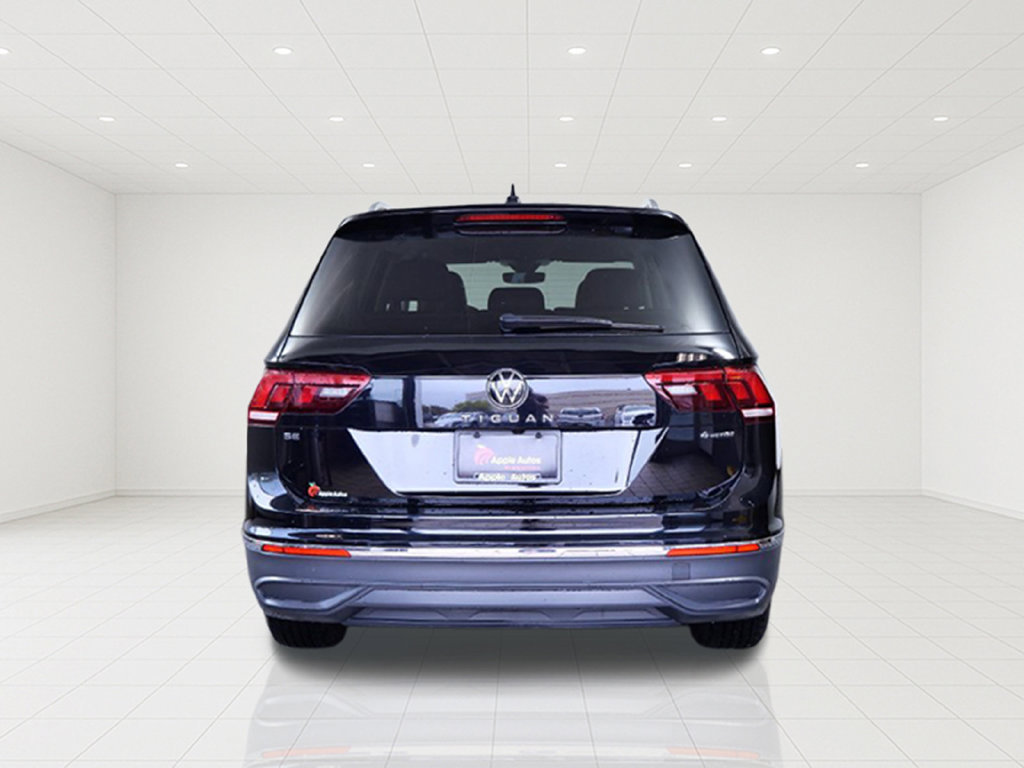 Used 2024 Volkswagen Tiguan SE AWD/4WD image 5
