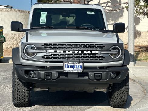 New 2026 Ford Bronco Badlands AWD/4WD image 9
