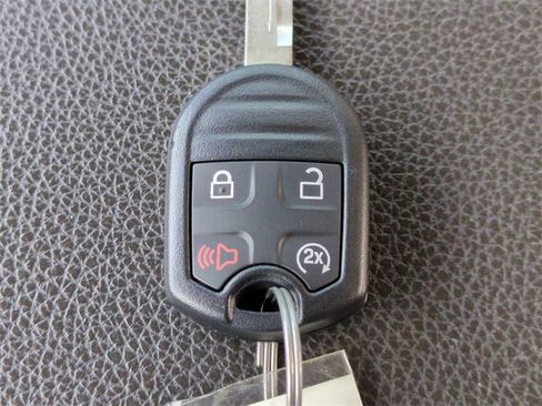 Used 2014 Ford F250 Lariat w/ Lariat Ultimate Package image 28