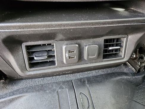 Certified 2021 Chevrolet Silverado 1500 LT image 20