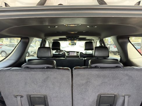 Used 2024 Dodge Durango GT RWD image 17