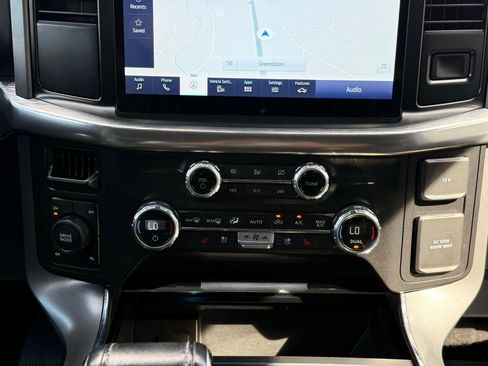 Used 2021 Ford F150 Lariat image 30