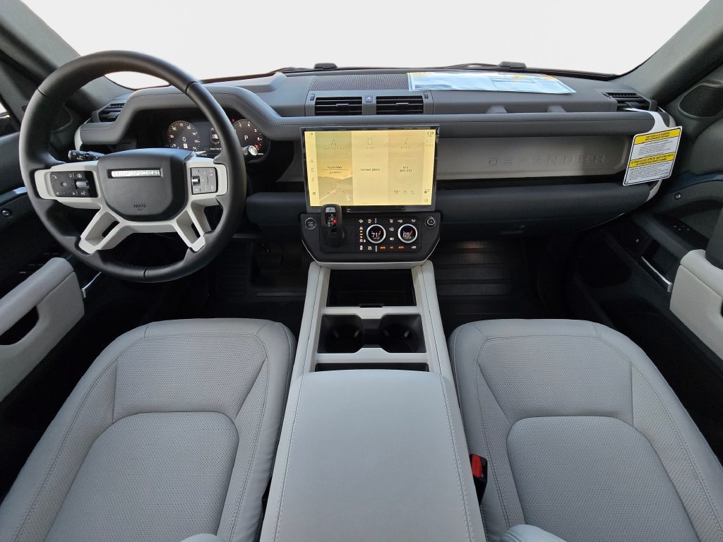 New 2026 Land Rover Defender 110 X-Dynamic SE AWD/4WD image 9