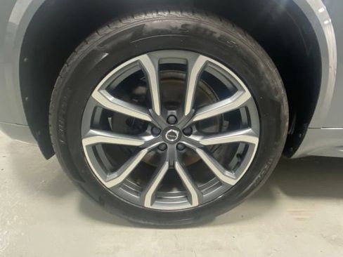 Used 2019 Volvo XC90 T6 Momentum w/ Advanced Package AWD/4WD image 5