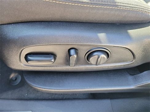 Used 2019 Chevrolet Equinox LT image 23