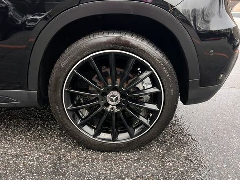 Used 2018 Mercedes-Benz GLA 250 4MATIC image 38