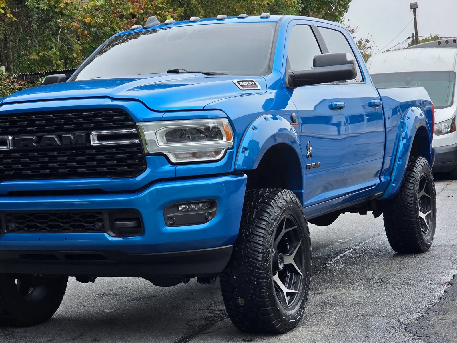 Used 2022 RAM 2500 Big Horn w/ Level C Equiment Group AWD/4WD image 3