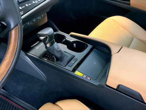 Used 2024 Lexus ES 350 Ultra Luxury FWD image 16