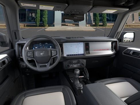 New 2026 Ford Bronco Outer Banks image 9