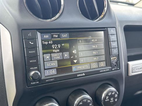 Used 2016 Jeep Compass High Altitude image 26