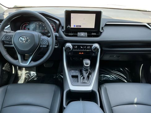 Used 2024 Toyota RAV4 XLE Premium FWD image 10
