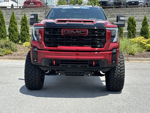 Used 2025 GMC Sierra 2500 AT4 w/ AT4 Premium Plus Package AWD/4WD image 3