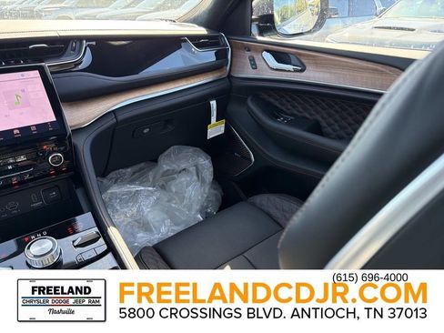 New 2025 Jeep Grand Cherokee L Summit image 19