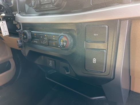 Used 2023 Ford F150 XLT image 32