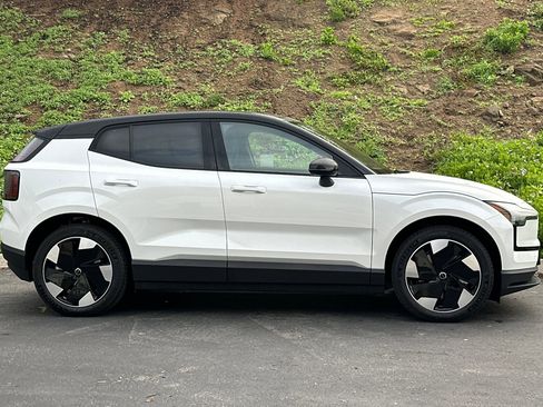 New 2026 Volvo EX30 Plus image 4
