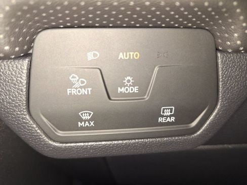 Used 2026 Volkswagen Atlas Cross Sport SEL Premium R-Line AWD/4WD image 12