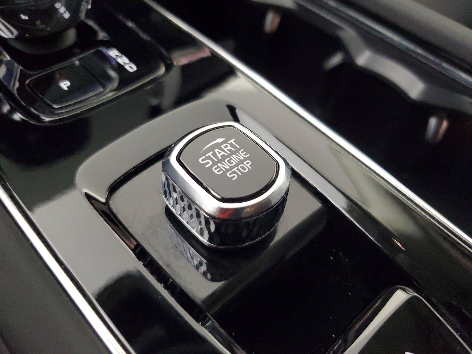 Certified 2026 Volvo XC90 B6 Ultra AWD/4WD image 34