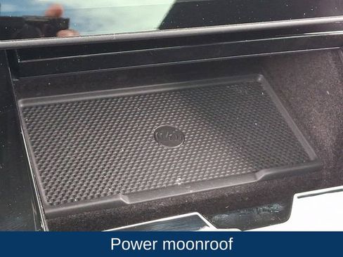 Used 2024 Land Rover Range Rover Sport SE AWD/4WD image 14