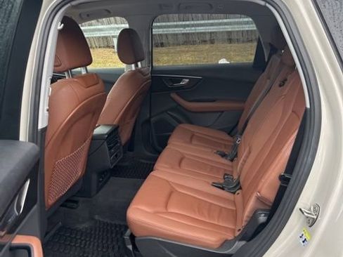 Used 2023 Audi Q7 2.0T Premium Plus w/ Premium Plus Package image 11