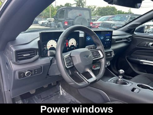 Used 2025 Ford Mustang GT RWD image 11
