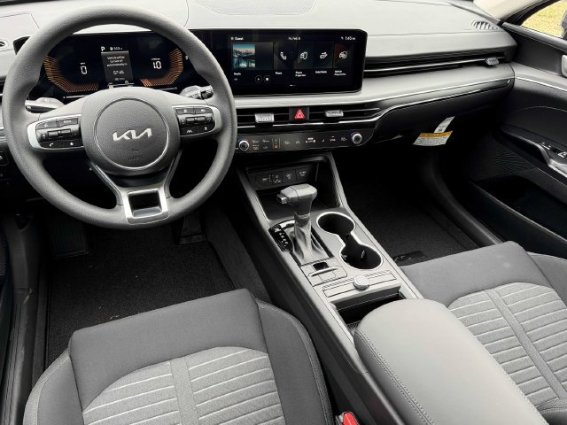 New 2026 Kia K5 LXS FWD image 22