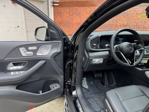 New 2026 Mercedes-Benz GLE 450 GLE 450 Coupe image 9