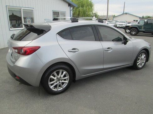 Used 2014 MAZDA MAZDA3 i Touring w/ Technology Package FWD image 6