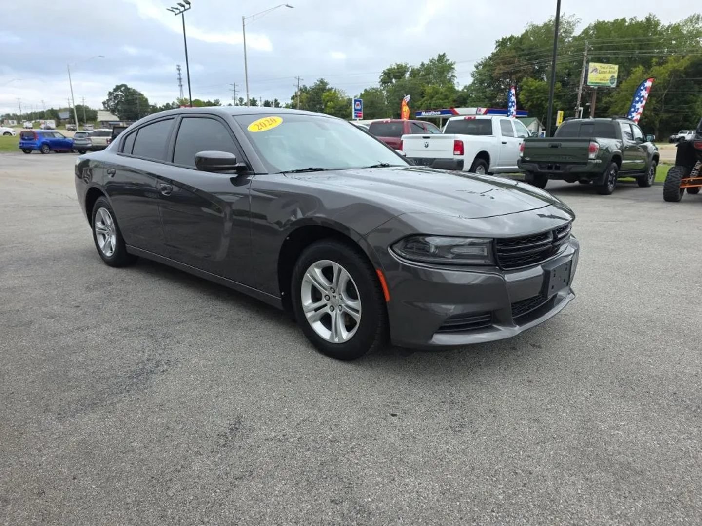 Used 2020 Dodge Charger SXT RWD image 10