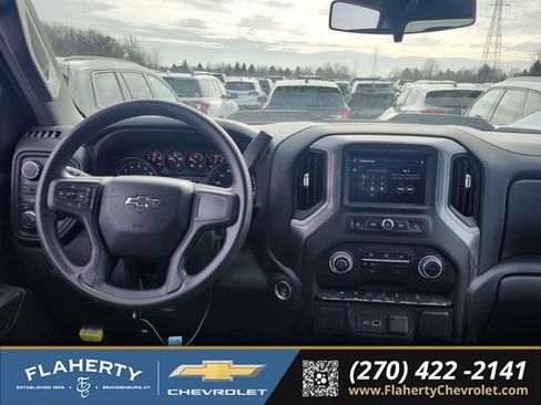 Used 2022 Chevrolet Silverado 1500 Custom Trail Boss AWD/4WD image 3
