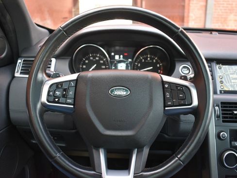 Used 2019 Land Rover Discovery Sport image 23