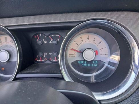 Used 2012 Ford Mustang Convertible RWD image 11